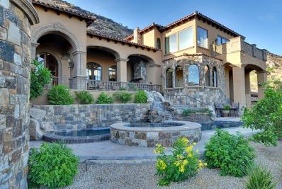 Paradise Valley AZ home with native plants